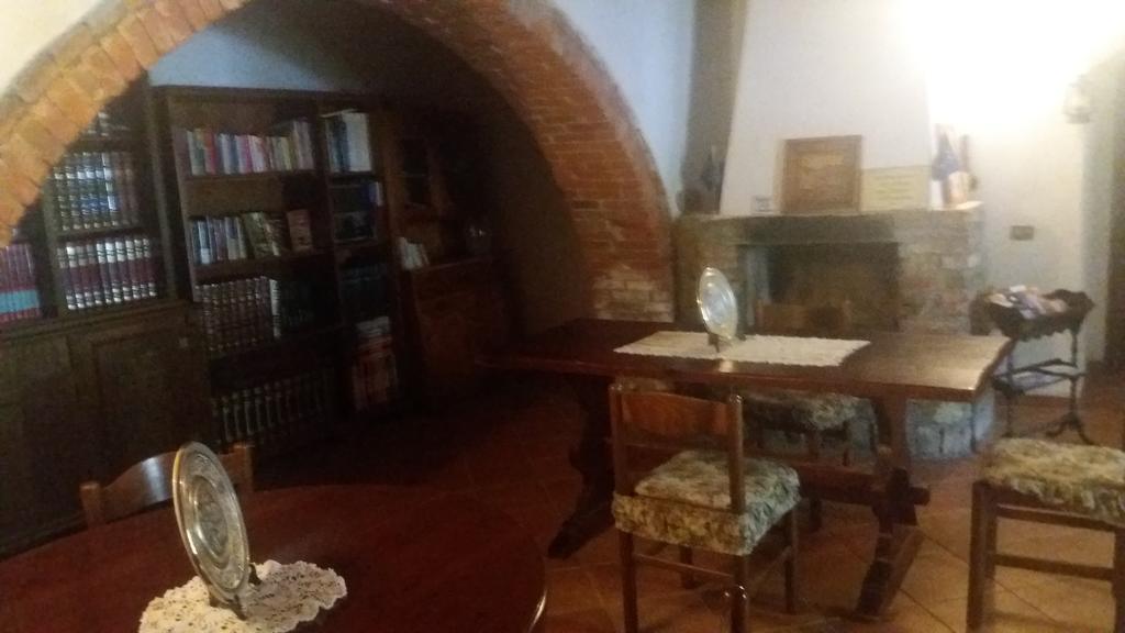 Azzurre Beb Bed & Breakfast Laterina Екстериор снимка