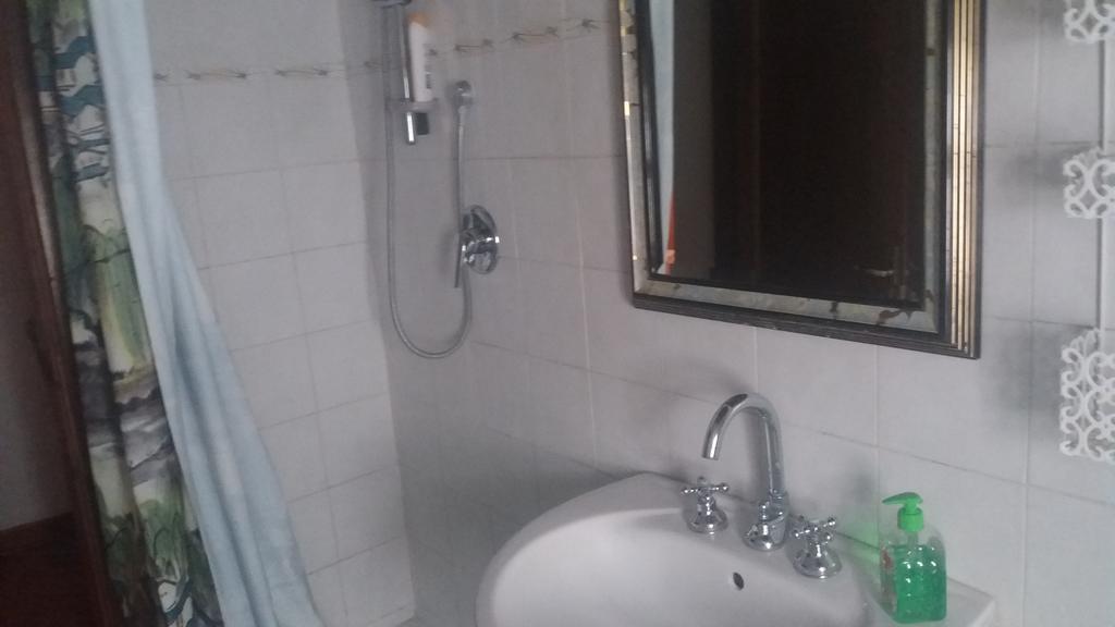 Azzurre Beb Bed & Breakfast Laterina Екстериор снимка